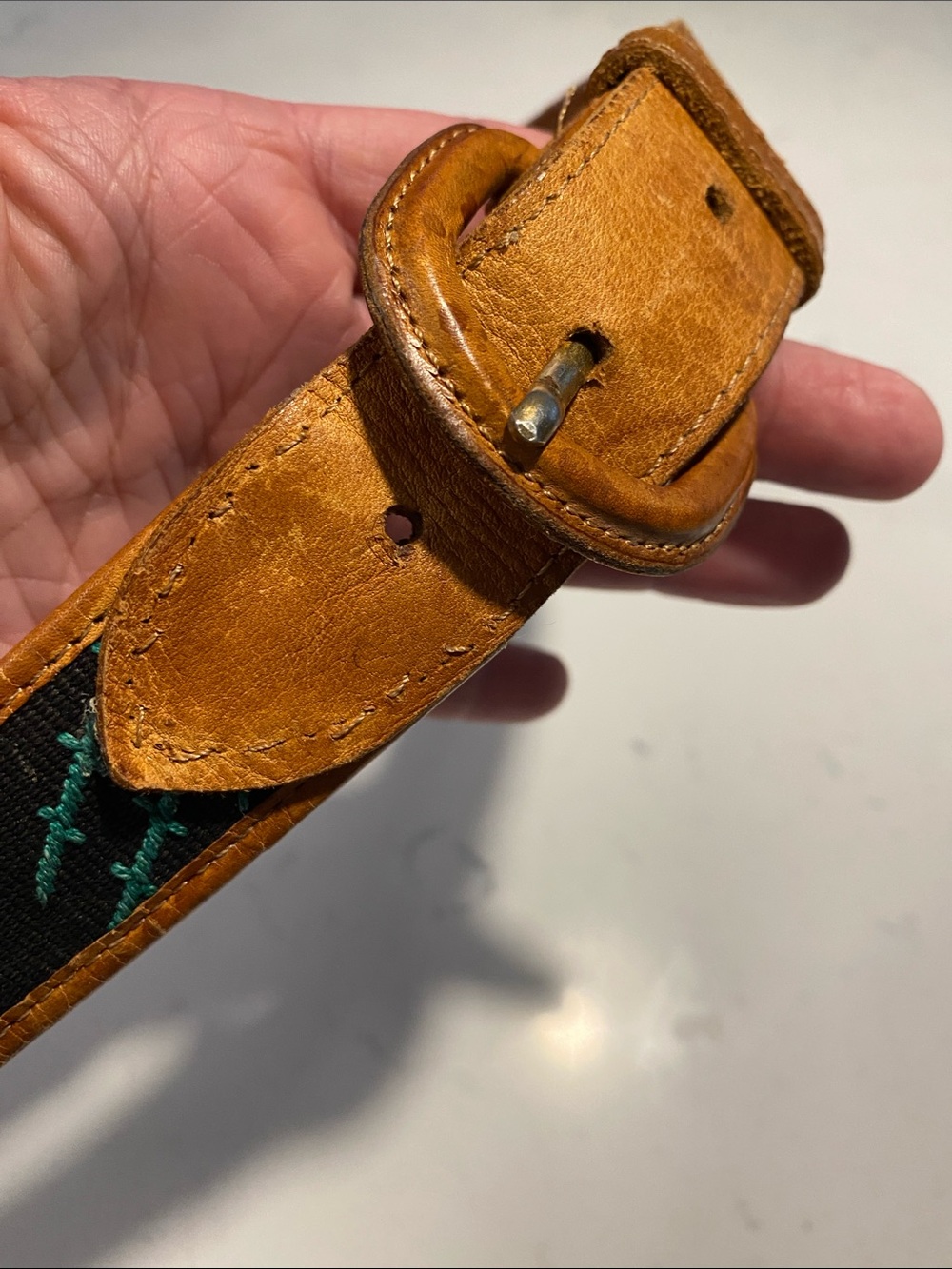 Vintage Brown belt. Sewn in accents. Unique Fits S/M - Picture 6 of 7